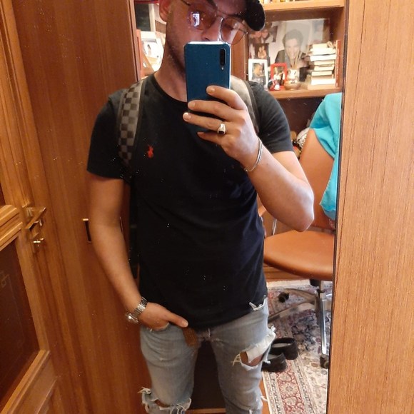 Poshmark profile picture for @pier